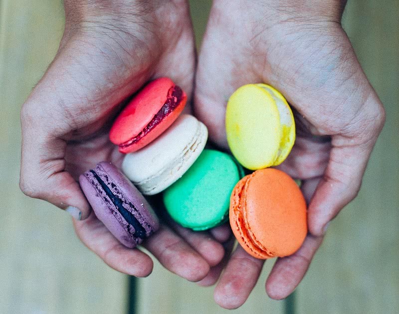macaroons in hand