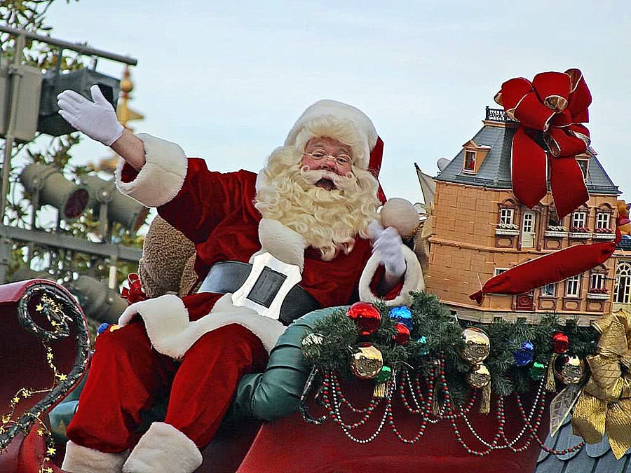 Santa in parade photo
