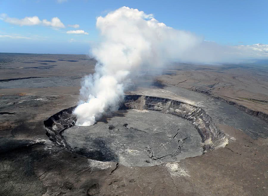 Halemaumau crater
