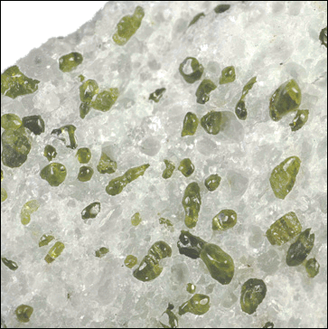 Hedenbergite  variety Coccolite in Calcite