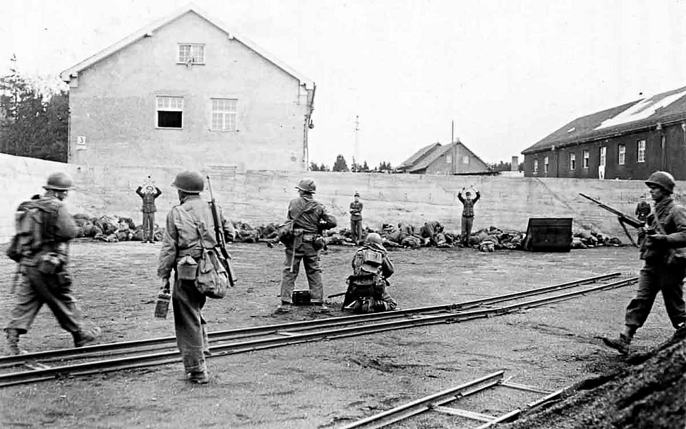 Unauthorized execution of Dachau SS by Americans 1945